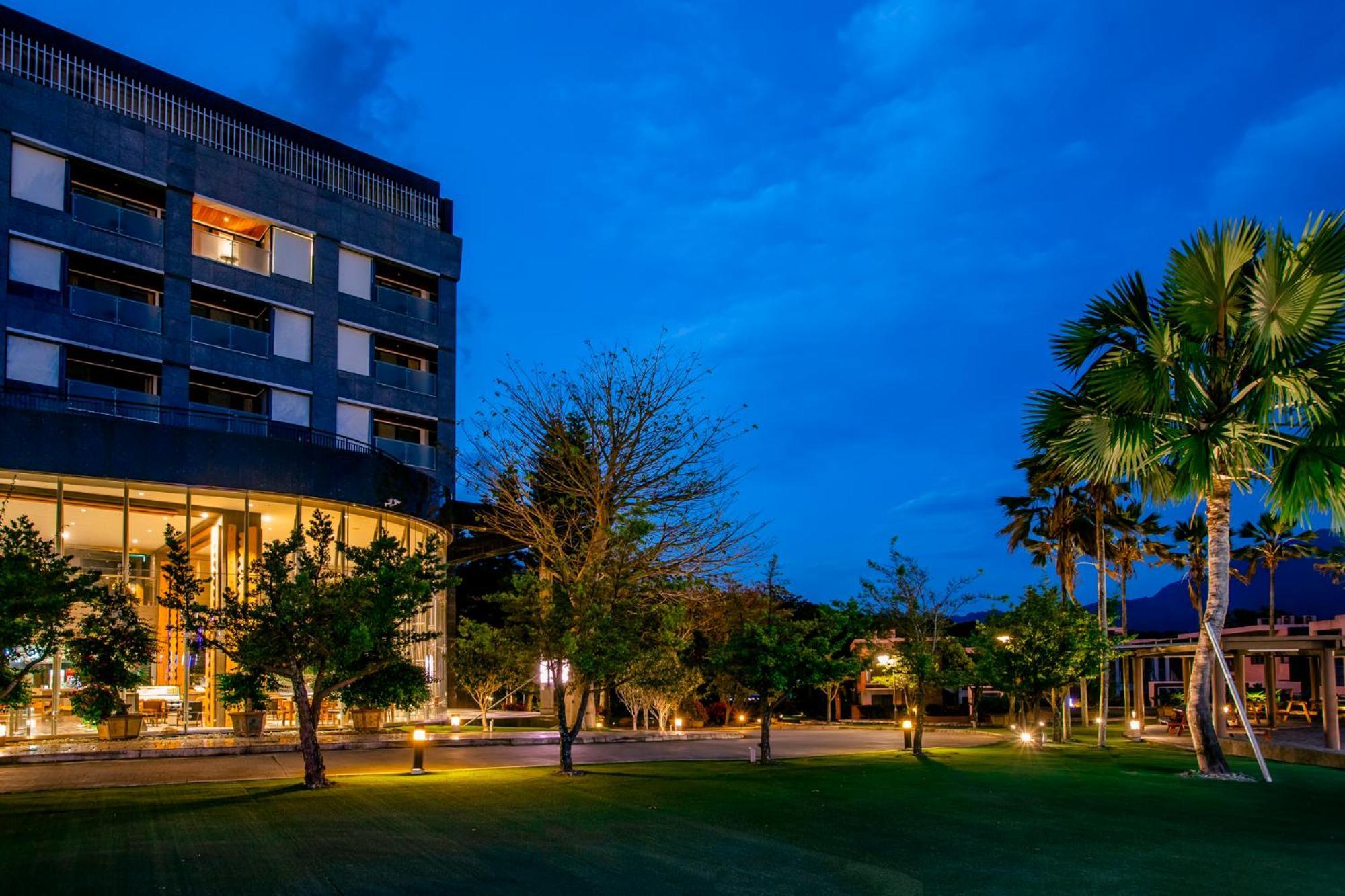 Chii Lih Resort Luye Luaran gambar