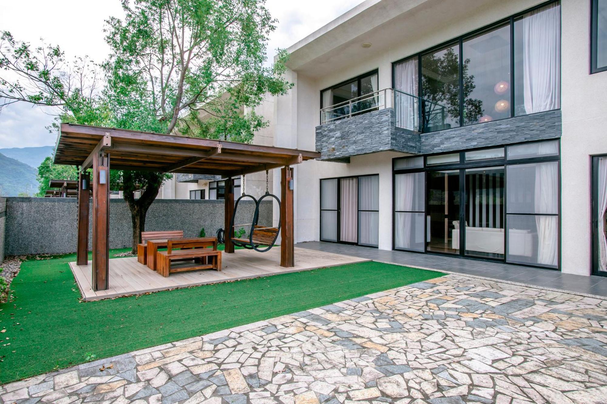 Chii Lih Resort Luye Luaran gambar