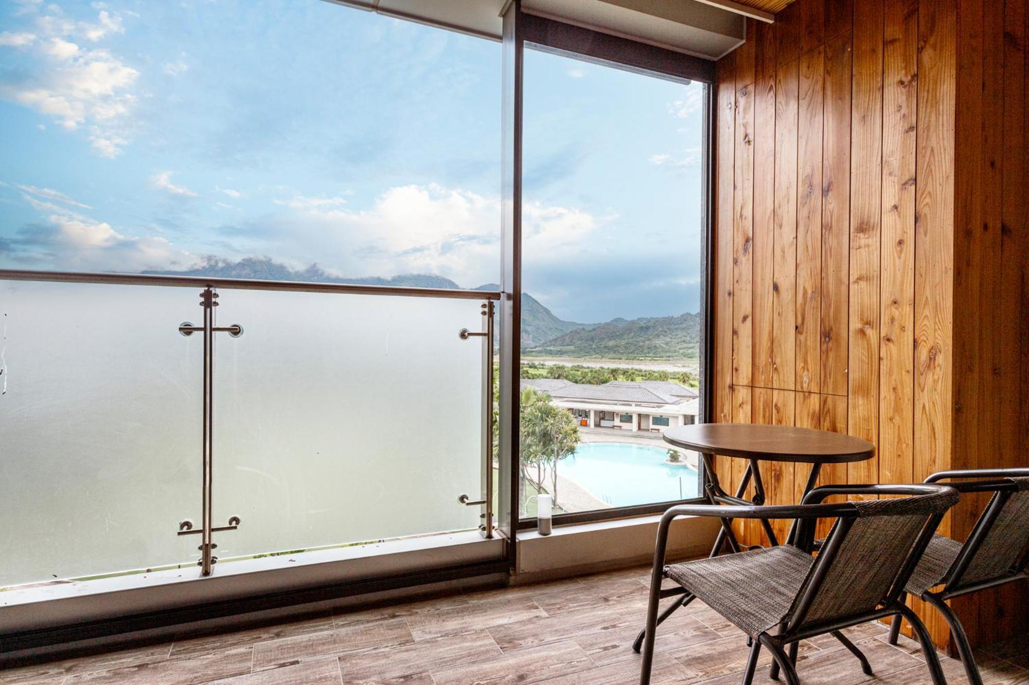 Chii Lih Resort Luye Luaran gambar